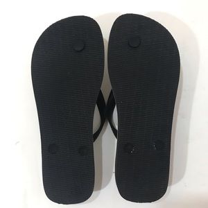 ysl x havaianas